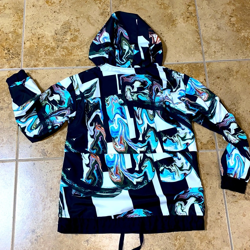 Nike Jacket - Picture 8 of 8